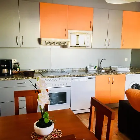 Surfing, Sun And Fun Apartment